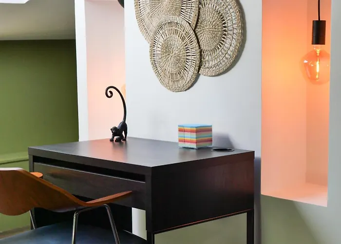 The Chapman - Et Elegant Apartment